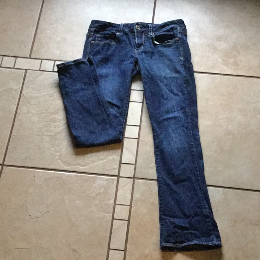 American Eagle blue jeans